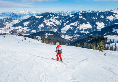 Schatzberg cable car and ski slope with a view of the Wildschoenau