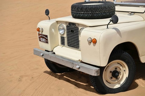 Desert Safari with Landrover in the Sand Desert of Dubai