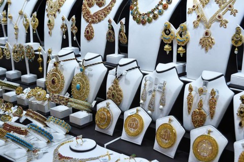 Gold jewellery in Goldsouk Dubai