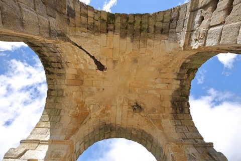 Ceiling of archway