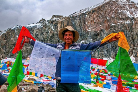 Pilgrims happy to achieve the highest point of the Kailash Kora