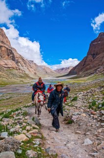 Pilgrims on the Kailash Kora