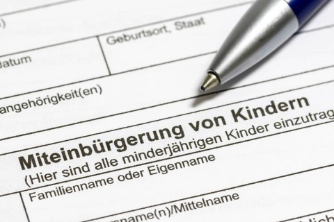 Application for the co-naturalisation of children