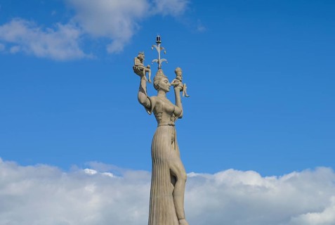 Imperia Statue