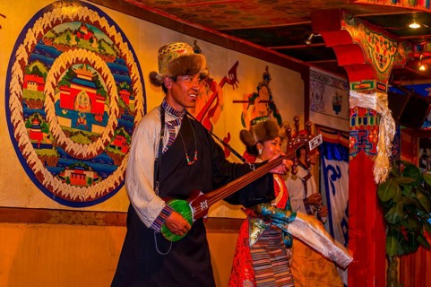 Tibetan dancers