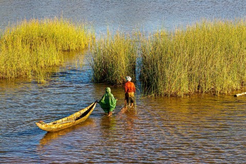Fishermen on the Manakara river