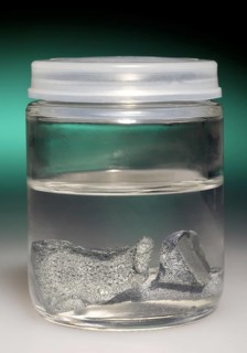 Elemental Potassium in Oil