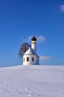 Chapel in winter in the district of Fuerstenfeldbruck