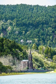 Church on Furnas lake