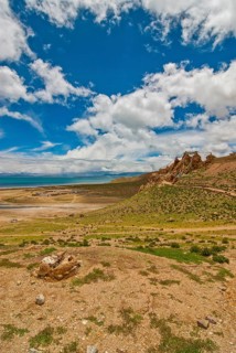 The Chiu monastery at the Lake Manasarovar