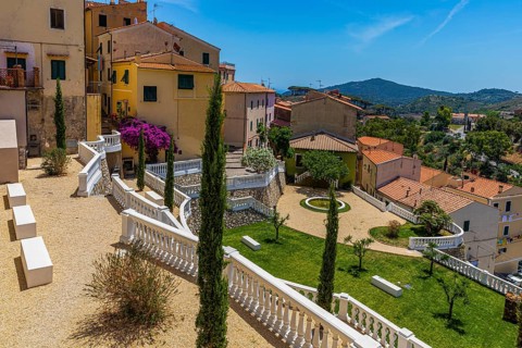 Small park in the centre of Rio nell Elba