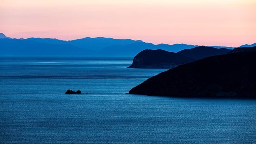 Blue hour in the Golfo Stella below Capoliveri