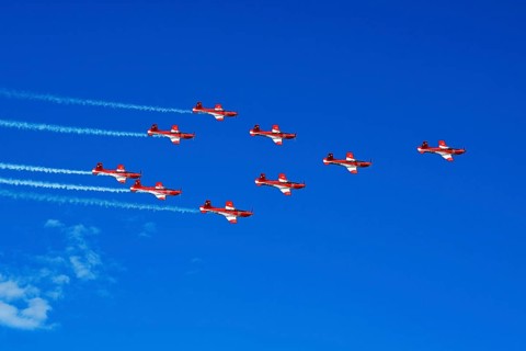 Formation flight of the Patrouille Suisse with the PC-7 team