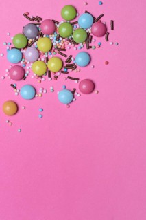 Sugar decoration- chocolate lentils