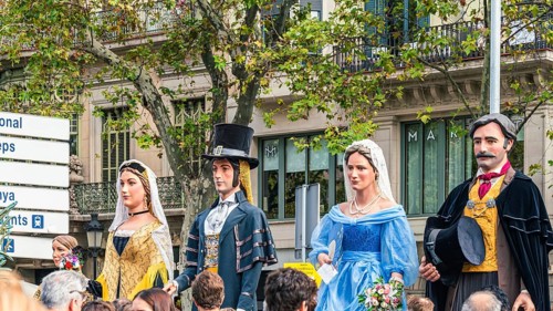 Parade of Huge Dolls