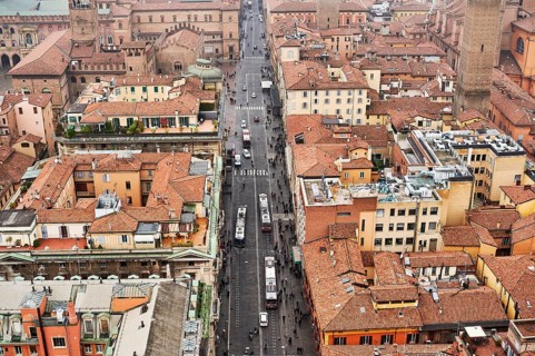 View from the Asinelli Tower of the old town with Via Rizzoli street
