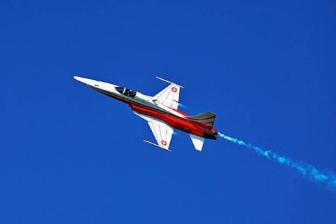 Formation flight of the Patrouille Suisse with the Northrop F-5E Tiger II