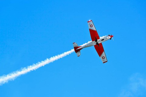 Formation flight of the Patrouille Suisse with the PC-7 team