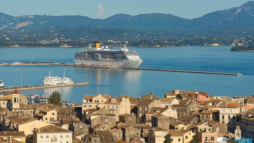 Cruise ship