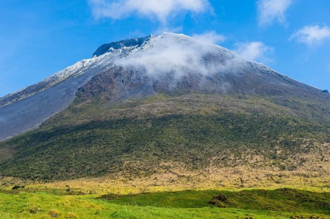 Ponta do Pico highest mountain of Portugal