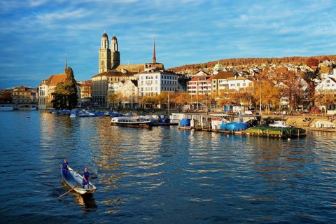 View over the Limmat to the Grossmuenster
