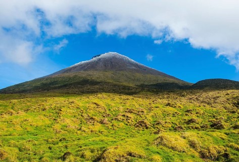 Ponta do Pico highest mountain of Portugal