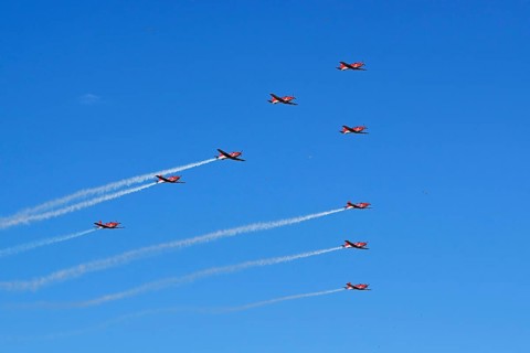 Formation flight of the Patrouille Suisse with the PC-7 team