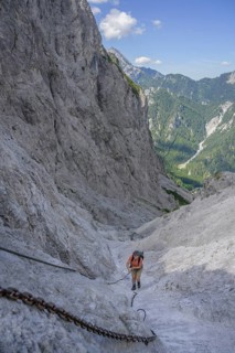 Steep climb secured with iron chain in the Gsengscharte