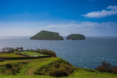 Cabras island broken in two parts