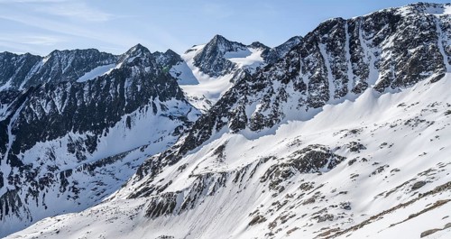 View of mountains and glacier with peak Oestliche Seespitze and Innere Sommerwand