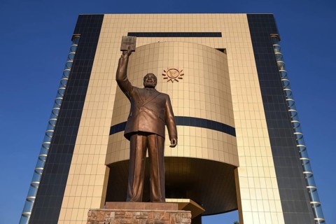 Statue of Sam Nujoma