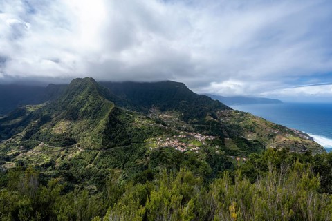 Ridge of Pico do Alto