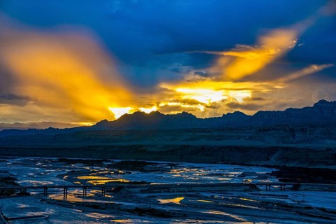 Sunset in the kingdom of Guge