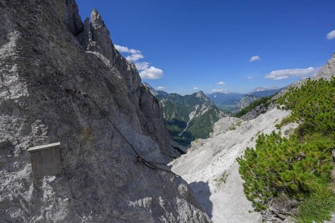 Steep climb secured with iron chain in the Gsengscharte