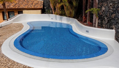 Swimming pool for toddlers