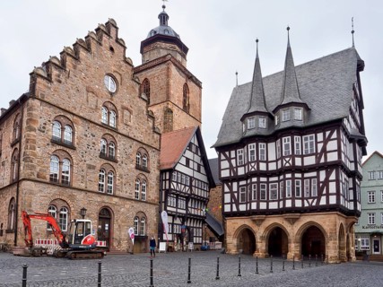 Half-timbered town hall and wine house