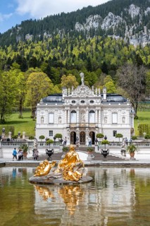 Royal Villa Linderhof Palace with fountain
