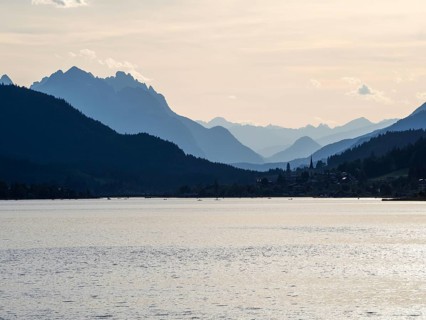 Evening atmosphere at Lake Weissensee