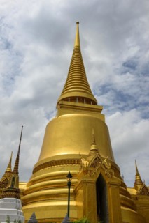 Phra pyrausta