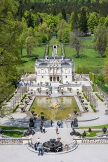 Royal Villa Linderhof Palace with fountain