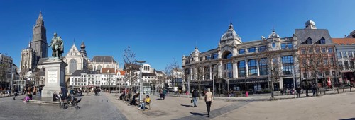 Panoramic photo of the Pieter Paul Rubens statue and historic buildings on the Groenplaats