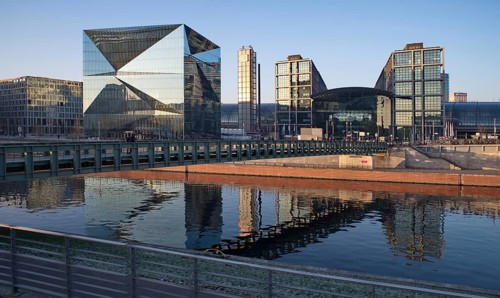 View across the Spree to the Cube Berlin office building and the main railway station at Washingtonplatz