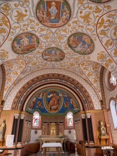 Interior Neo-Romanesque-Byzantine St. Leo Chapel
