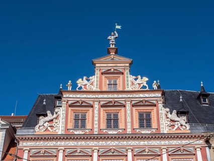 Detail Splendid facade decoration on the Haus zum Breiten Herd
