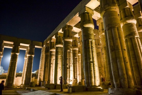 Pronaos portico