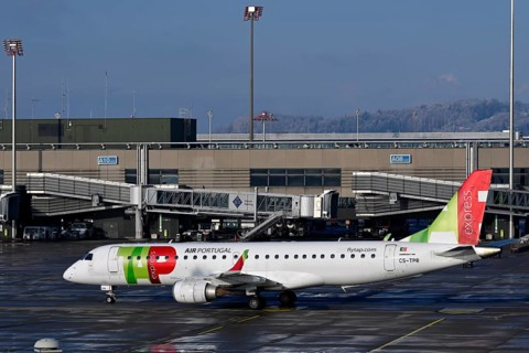 Aircraft TAP Express