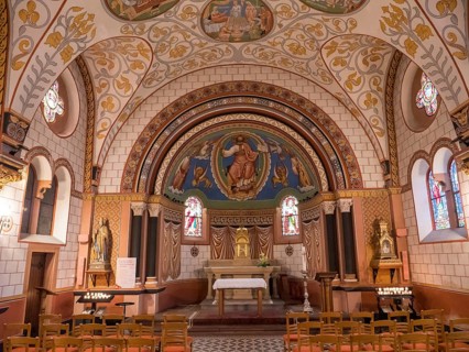 Interior Neo-Romanesque-Byzantine St. Leo Chapel