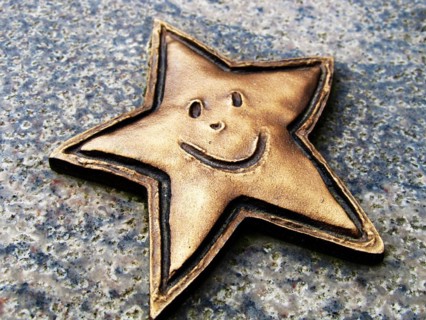 Laughing metal star