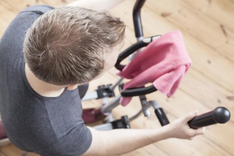 Man on the cross trainer