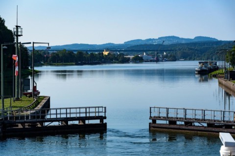 Kachlet Lock on the Danube Canal